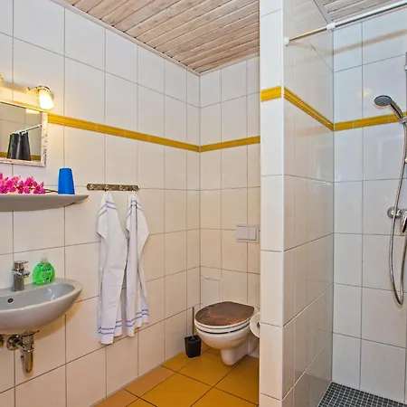 Herzmuschel Nyaraló